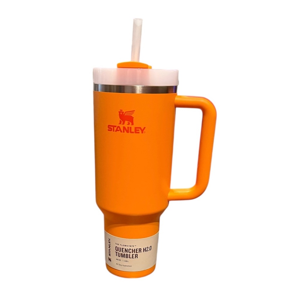 Stanley Flowstate 40 oz Adventure Quencher H2.0 Tumbler (Tiger Lilly Plum) (NWT)